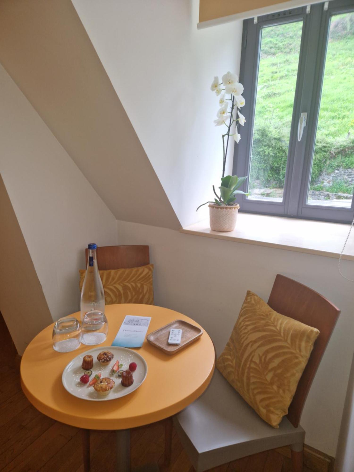 Chateau D'Arance Hotel Restaurant Espace Bien-Etre Cette-Eygun Екстер'єр фото